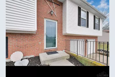 685 Mockingbird Lane, Union Township, OH 45244 - Photo 2