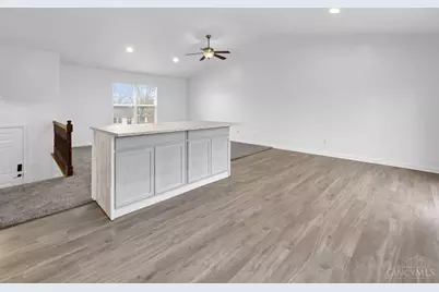 685 Mockingbird Lane, Union Township, OH 45244 - Photo 12