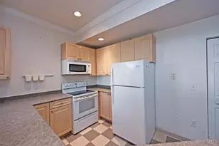 203 E University Ave, Cincinnati, OH 45219 - Photo 4