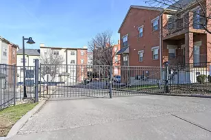 203 E University Ave, Cincinnati, OH 45219 - Photo 14