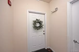 203 E University Ave, Cincinnati, OH 45219 - Photo 2