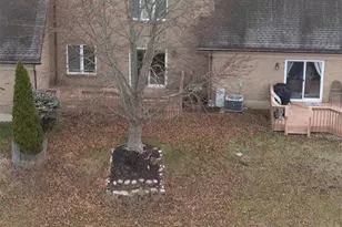 65 Waterpoint Ln, Hamilton, OH 45013 - Photo 2