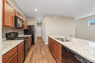 5801 Parkview Ln, Miami Township, OH 45150 - Photo 6