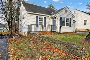 6837 Warder Dr, Cincinnati, OH 45224 - Photo 2
