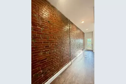 39 E Clifton Avenue, Cincinnati, OH 45202 - Photo 2