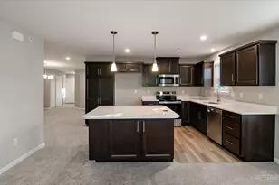 5892 Parkview Ln, Miami Township, OH 45150 - Photo 2