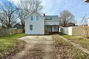 1401 Jefferson Ave, Reading, OH 45215 - Photo 2