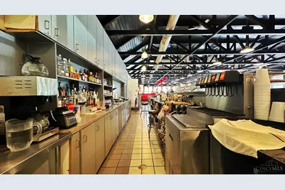 11483 Chester Road, Sharonville, OH 45246 - Photo 8