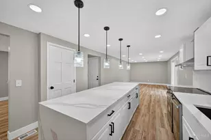 12161 Birchgrove Ct, Colerain Township, OH 45251 - Photo 16