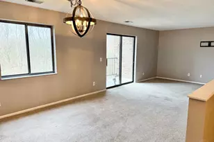 5442 Blue Sky Dr, Green Township, OH 45247 - Photo 6