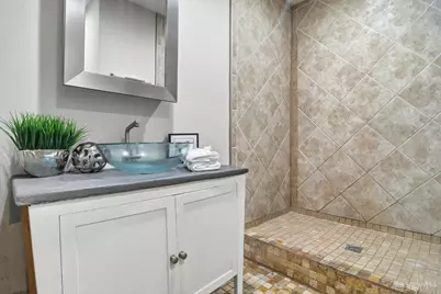 29 Mulberry Street, Cincinnati, OH 45202 - Photo 22