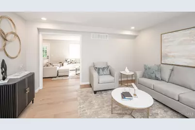 8205 Indian Trail Drive, Madeira, OH 45243 - Photo 10