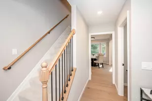 8205 Indian Trail Dr, Madeira, OH 45243 - Photo 4