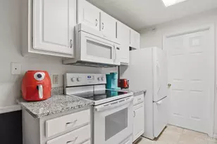 3161 Preserve Ln, Colerain Township, OH 45239 - Photo 12