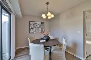 10 Woodside Ct, Springdale, OH 45246 - Photo 8