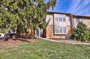 10 Woodside Ct, Springdale, OH 45246 - Photo 1