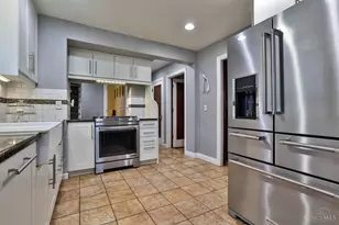 552 Ludlow Ave, Cincinnati, OH 45220 - Photo 14