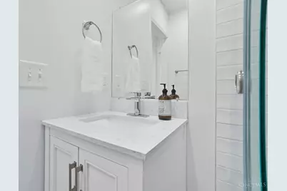 3475 Woodburn Avenue, Cincinnati, OH 45207 - Photo 10