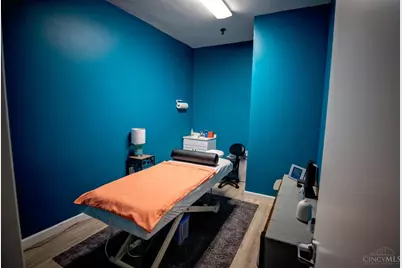 1131 Central Avenue, Middletown, OH 45044 - Photo 6