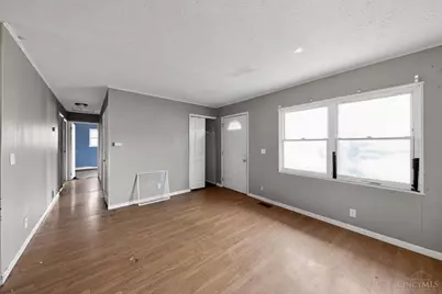 586 Brantner Lane, Union Township, OH 45244 - Photo 10