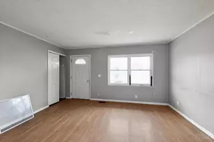 586 Brantner Ln, Union Township, OH 45244 - Photo 6