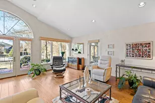 5913 Countryhills Dr, Green Township, OH 45233 - Photo 14