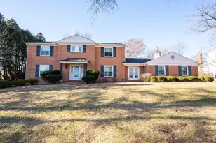 5913 Countryhills Dr, Green Township, OH 45233 - Photo 2