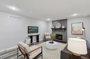 1033 Hearthstone Dr, Springfield Township, OH 45231 - Photo 10