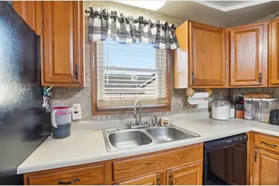 217 W Fosters Maineville Road, Maineville, OH 45039 - Photo 18