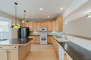 4237 N Yorkshire Square, Union Township, OH 45245 - Photo 14