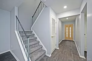 439 McIntosh Dr, Union Township, OH 45255 - Photo 4