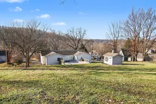 527 Indiana Ave, Aurora, IN 47001 - Photo 32