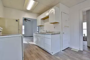 5366 Tyndall Ave, Cincinnati, OH 45233 - Photo 12