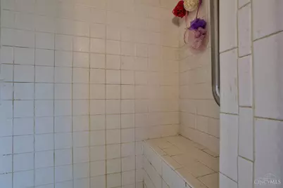 5366 Tyndall Avenue, Cincinnati, OH 45233 - Photo 18