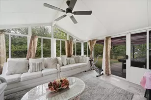 8433 Jonfred Ct, Springfield Township, OH 45231 - Photo 12