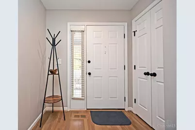 3407 Aston Court, Cincinnati, OH 45209 - Photo 4