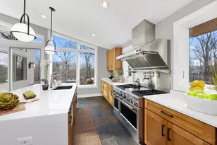 8675 Camargo Club Dr, Indian Hill, OH 45243 - Photo 18