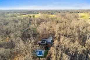 8675 Camargo Club Dr, Indian Hill, OH 45243 - Photo 58