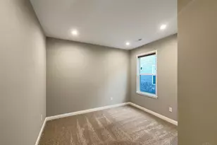 4332 R.E. Smith Dr, West Chester, OH 45069 - Photo 16