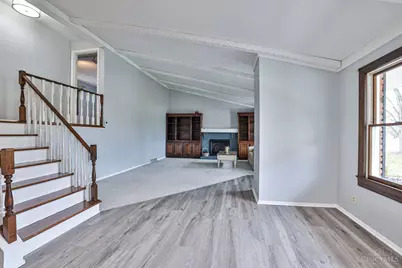 9890 Knollbrook Terrace, Montgomery, OH 45242 - Photo 8