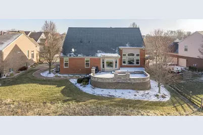 1379 Shaker Run Boulevard, Turtle Creek Township, OH 45036 - Photo 4