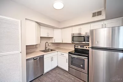 7752 Montgomery Road #29, Sycamore Township, OH 45236 - Photo 12