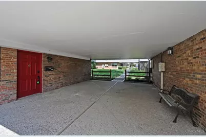 7752 Montgomery Road #29, Sycamore Township, OH 45236 - Photo 2