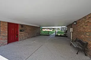 7752 Montgomery Rd, Sycamore Township, OH 45236 - Photo 2