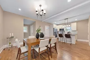 6022 Bramble Ave, Cincinnati, OH 45227 - Photo 10