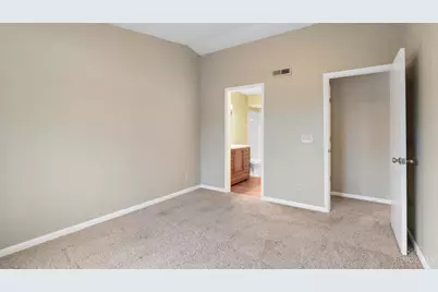 539 Aspen Glen Dr #429, Union Township, OH 45244 - Photo 16