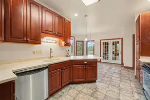 42 Shepherd's Run Dr, Hamilton Township, OH 45140 - Photo 8