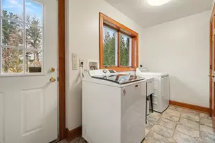 42 Shepherd's Run Dr, Hamilton Township, OH 45140 - Photo 12