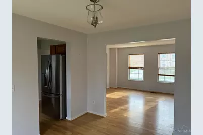 8538 Sunmont Drive, Anderson Township, OH 45255 - Photo 6