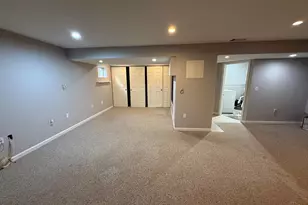 8538 Sunmont Dr, Anderson Township, OH 45255 - Photo 14